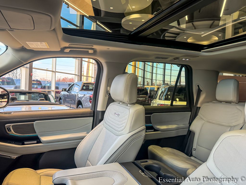 2025 FORD EXPEDITION - Image 12