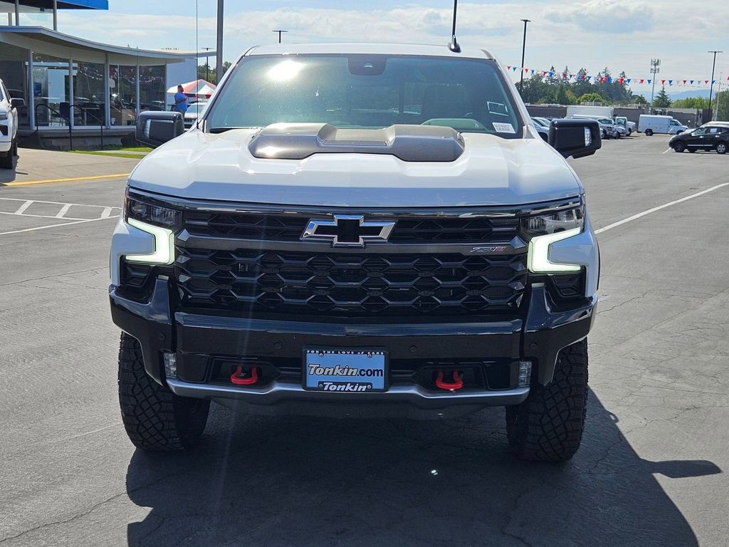 2025 Chevrolet Silverado 1500 ZR2 photo 9