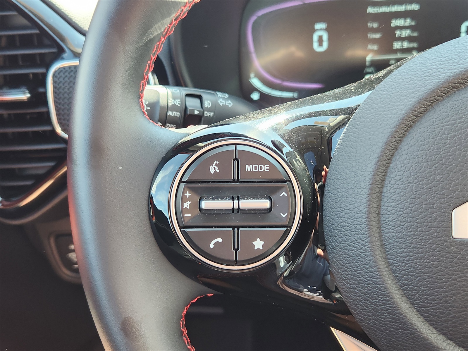 2025 Kia Soul GT-Line photo 15