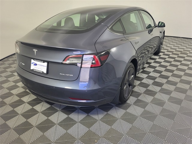 2022 Tesla Model 3 Long Range photo 6