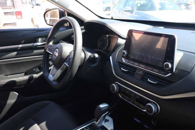 2021 Nissan Altima 2.5 SV photo 18
