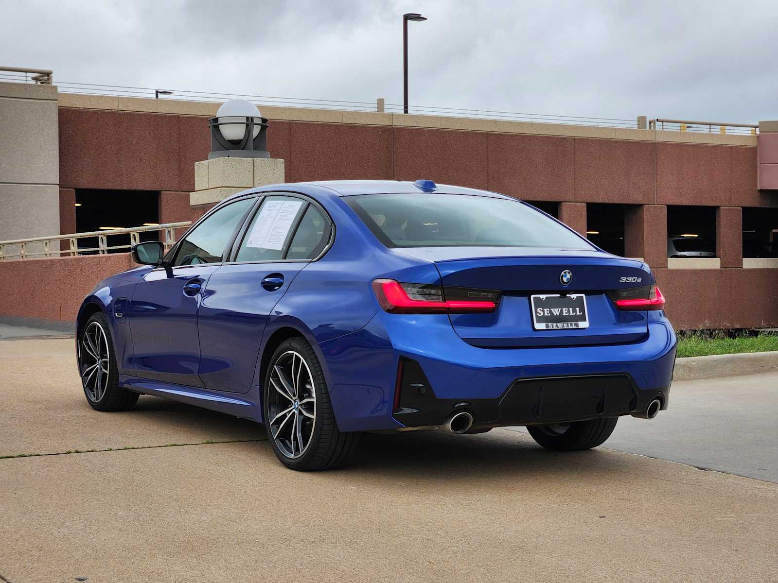 2023 Bmw 330e photo 4