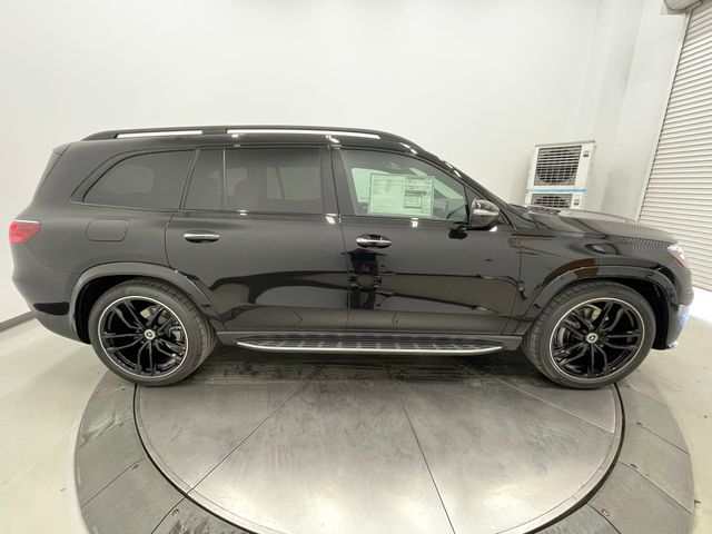 2026 Mercedes Benz GLS 580 4MATIC photo 8