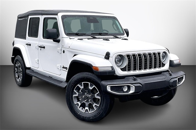 2026 Jeep Wrangler 4-Door Sahara's photo
