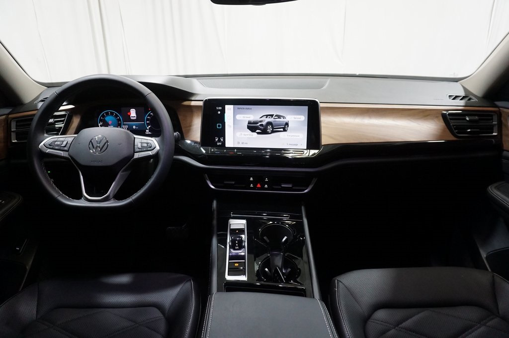 2024 Volkswagen Atlas SE Technology photo 14