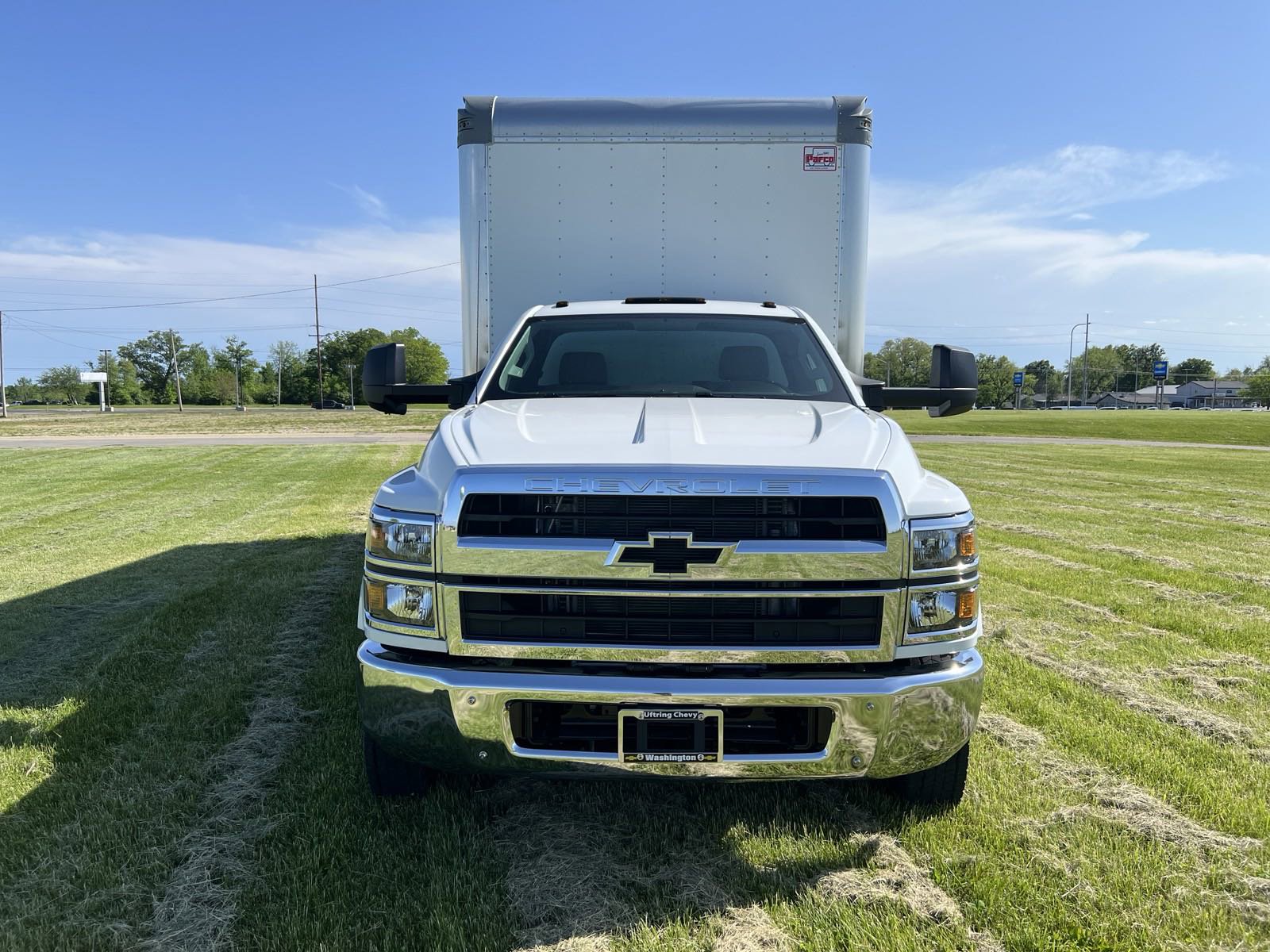 2023 Chevrolet Silverado 6500HD Work Truck photo 3