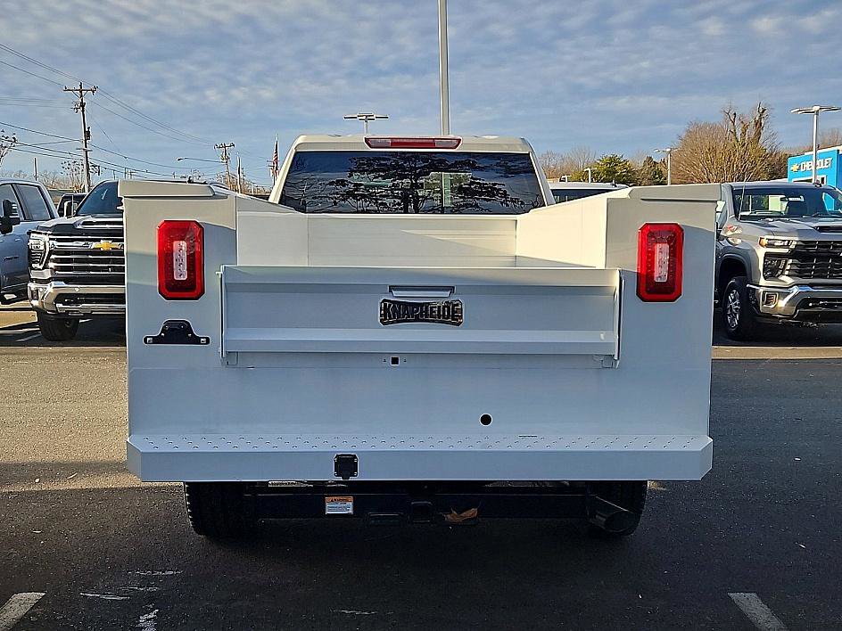 2024 Chevrolet Silverado 2500HD photo 2