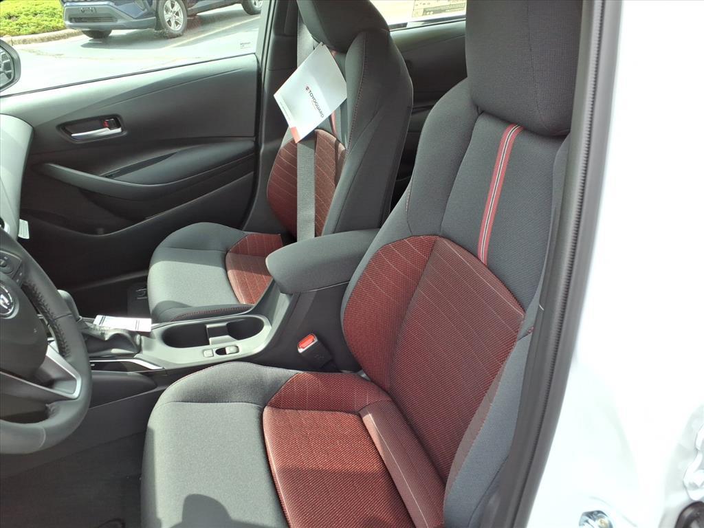 2026 Toyota Corolla SE photo 15