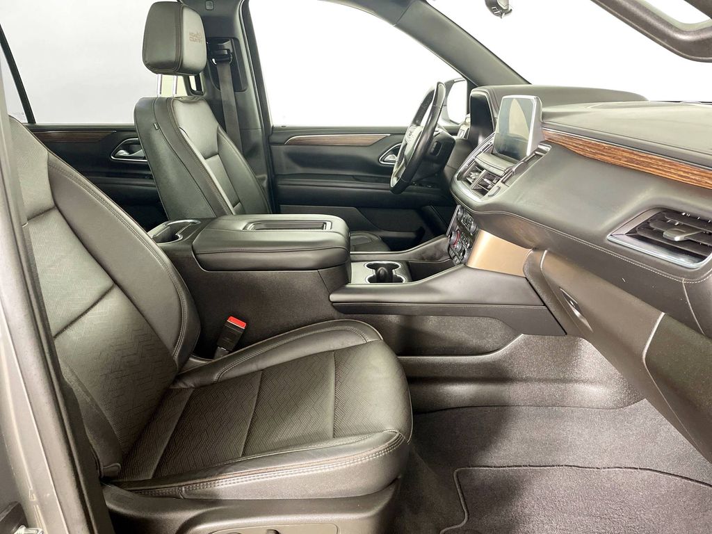 2021 Chevrolet Suburban High Country photo 31