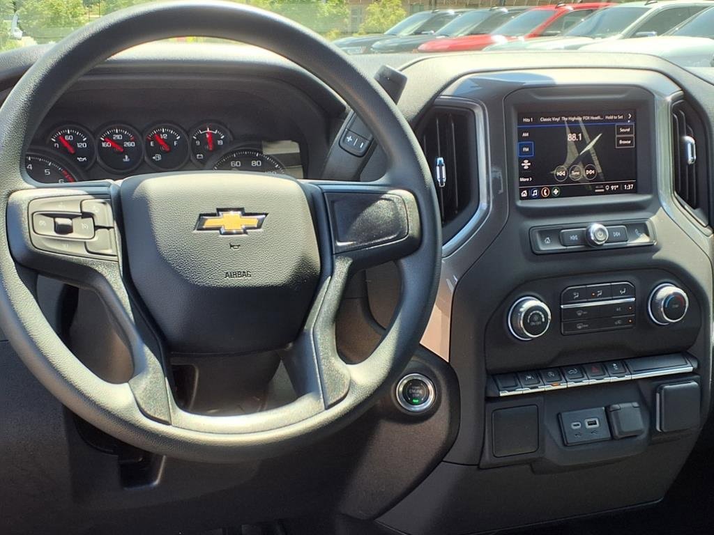 2026 Chevrolet Silverado 1500 Custom photo 2