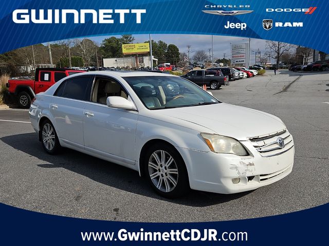 2007 Toyota Avalon Limited's photo