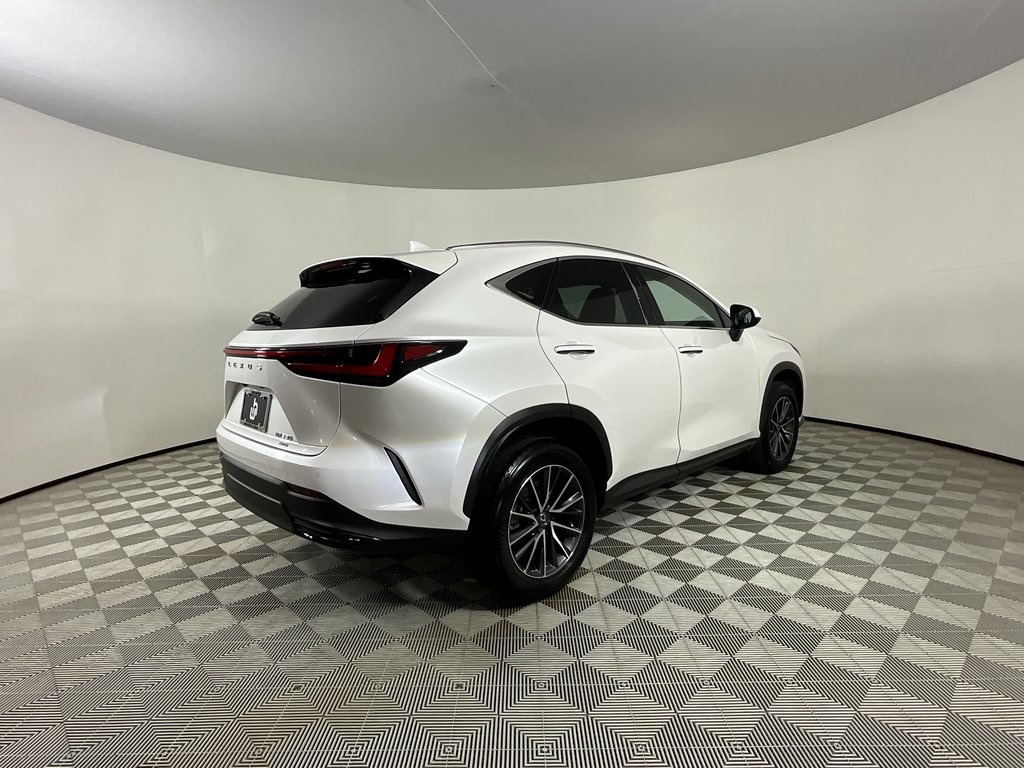 2024 Lexus NX 350 Premium photo 3