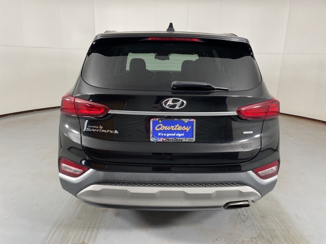 2020 Hyundai Santa Fe SEL photo 2