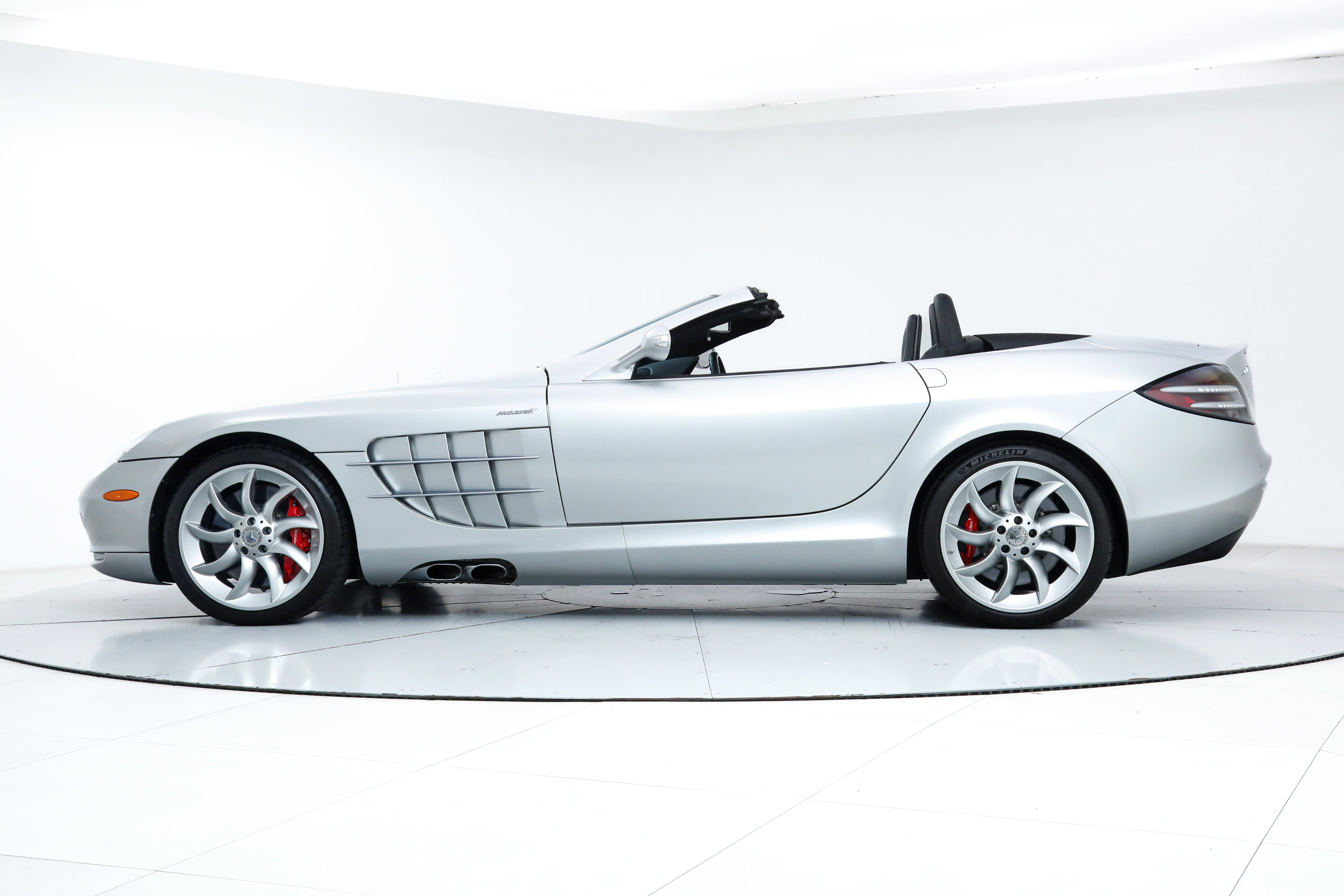 2008 Mercedes Benz SLR McLaren Roadster photo 3