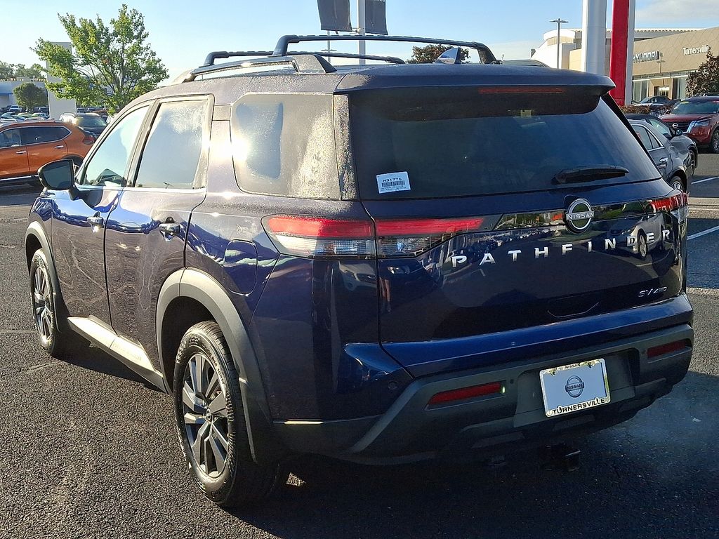 2022 Nissan Pathfinder SV photo 3