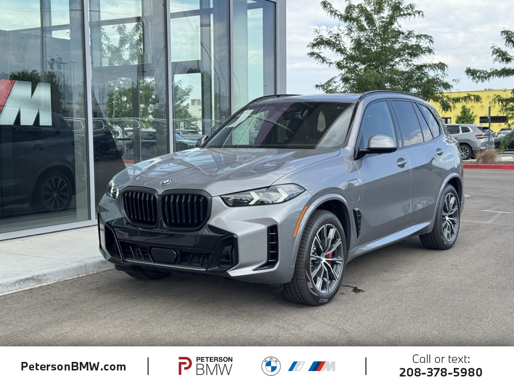 New 2026 Skyscraper Grey Metallic BMW xDrive50e image 1