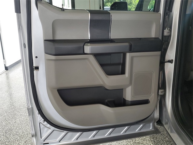 2020 Ford F-150 XLT photo 20