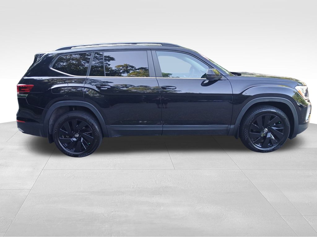 2024 Volkswagen Atlas SE Technology photo 3