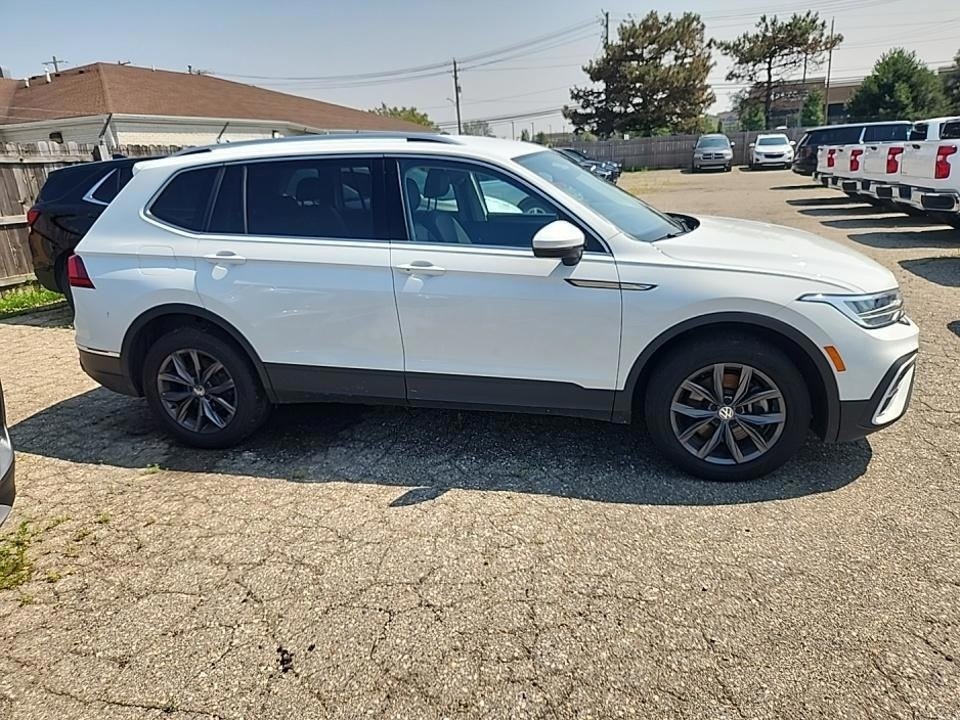 2022 Volkswagen Tiguan SE photo 4
