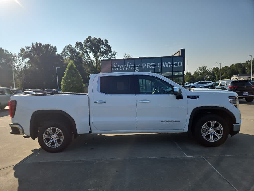 2024 GMC Sierra 1500 SLT's photo