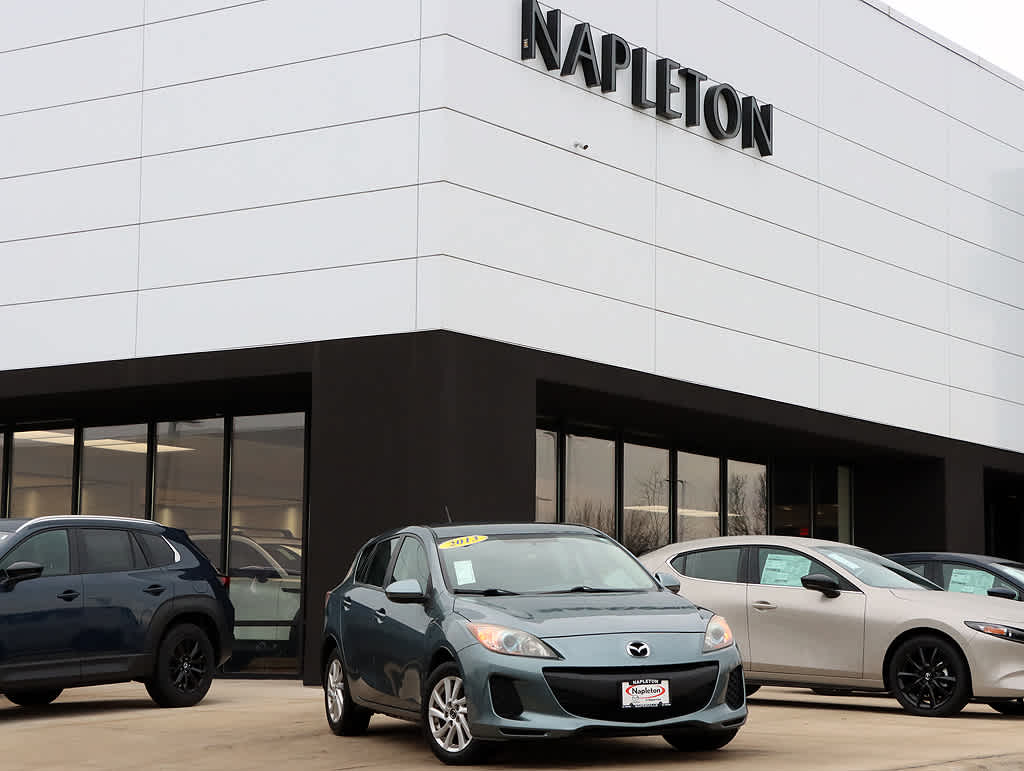 2013 Mazda MAZDA3 i Touring's photo