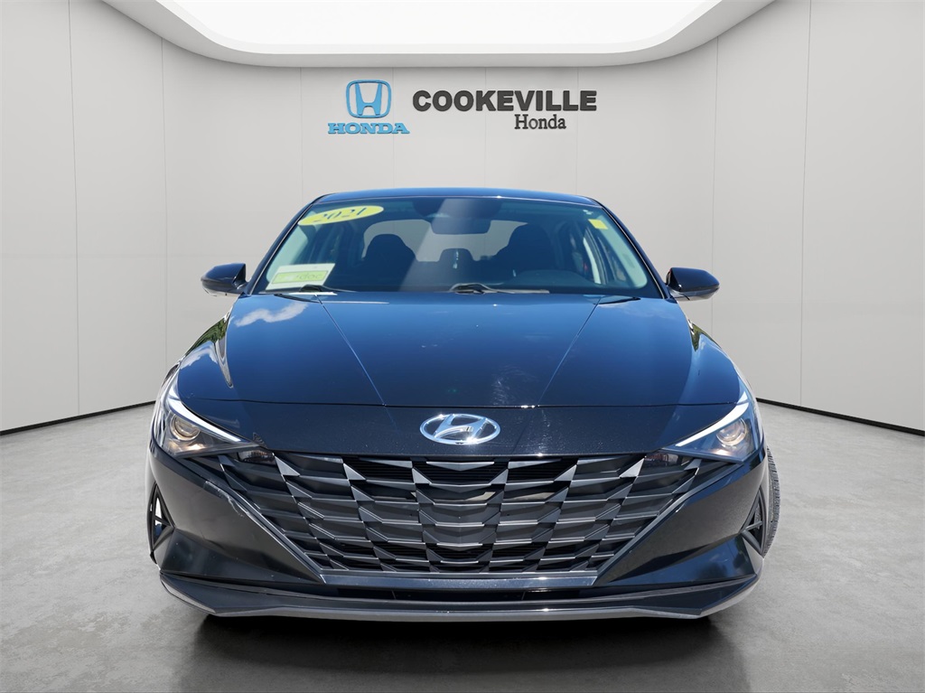 2021 Hyundai Elantra SEL photo 3