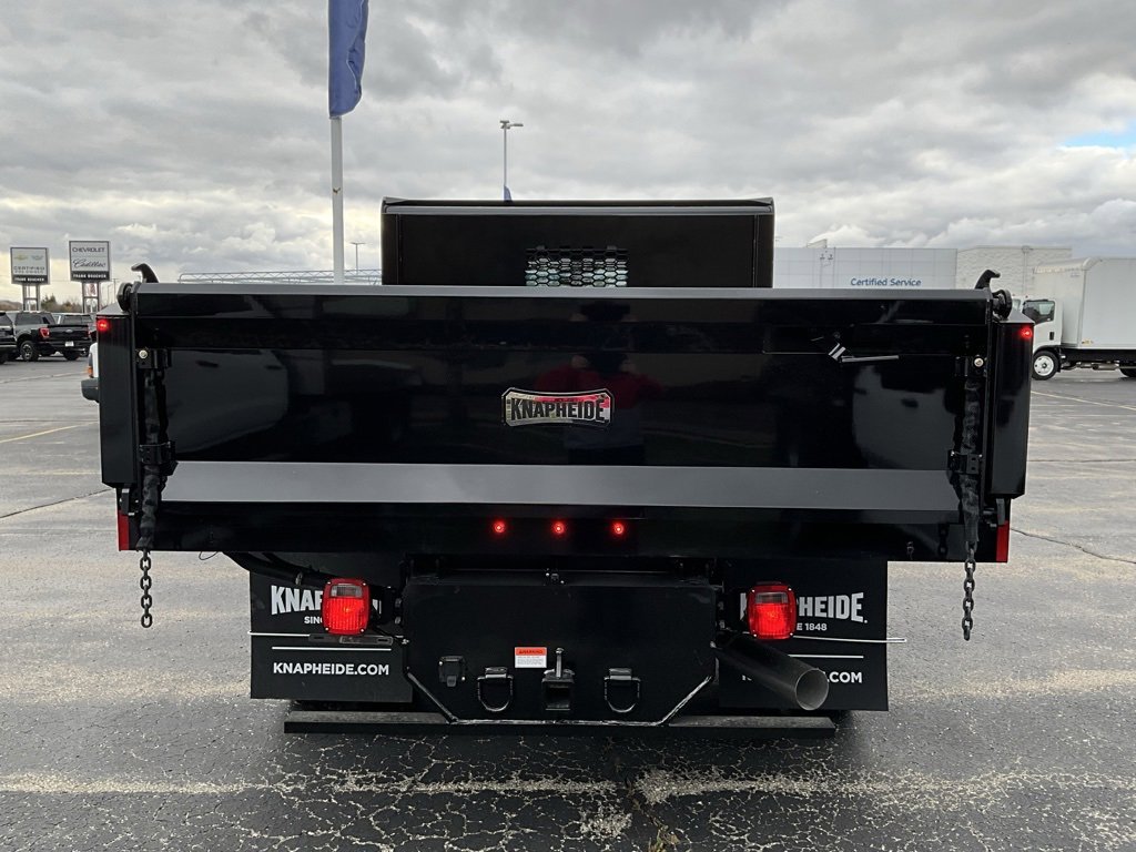 2024 Chevrolet Silverado 5500HD Work Truck photo 3