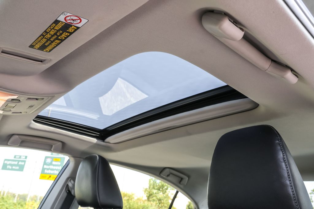 2014 Lexus ES 350 photo 6