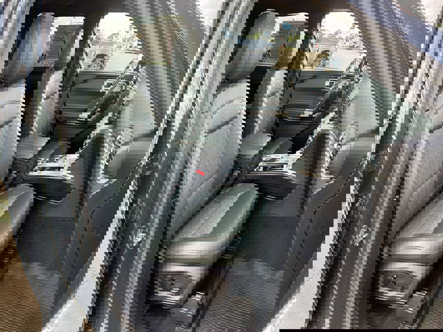 2023 Ford Explorer Timberline photo 25