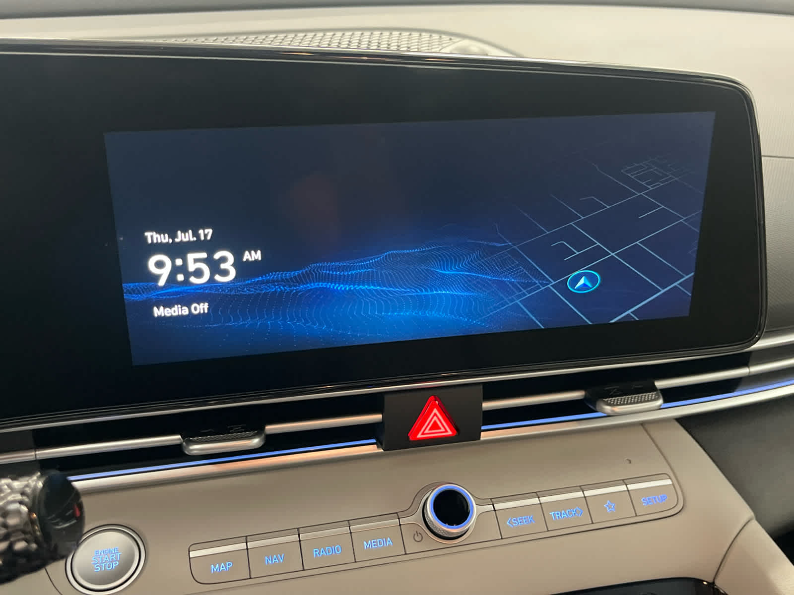 2025 Hyundai Elantra Hybrid Limited photo 32
