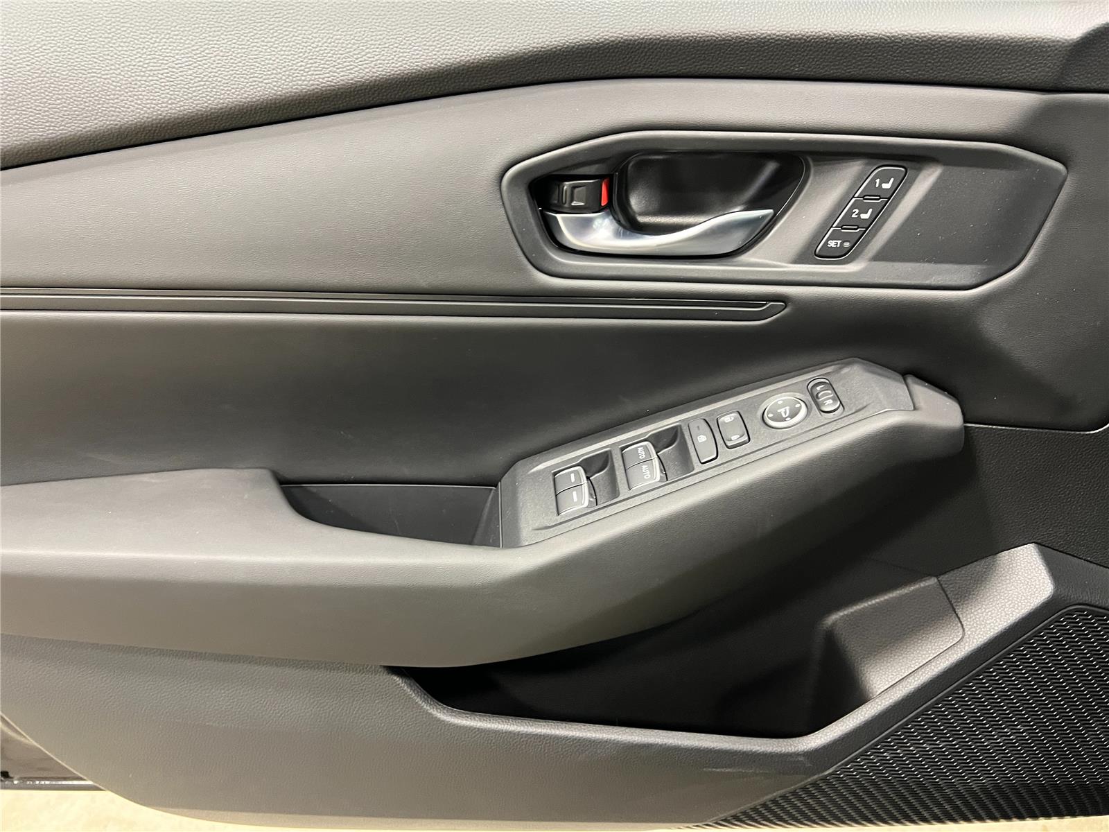 2025 Honda Accord Hybrid EX-L photo 14