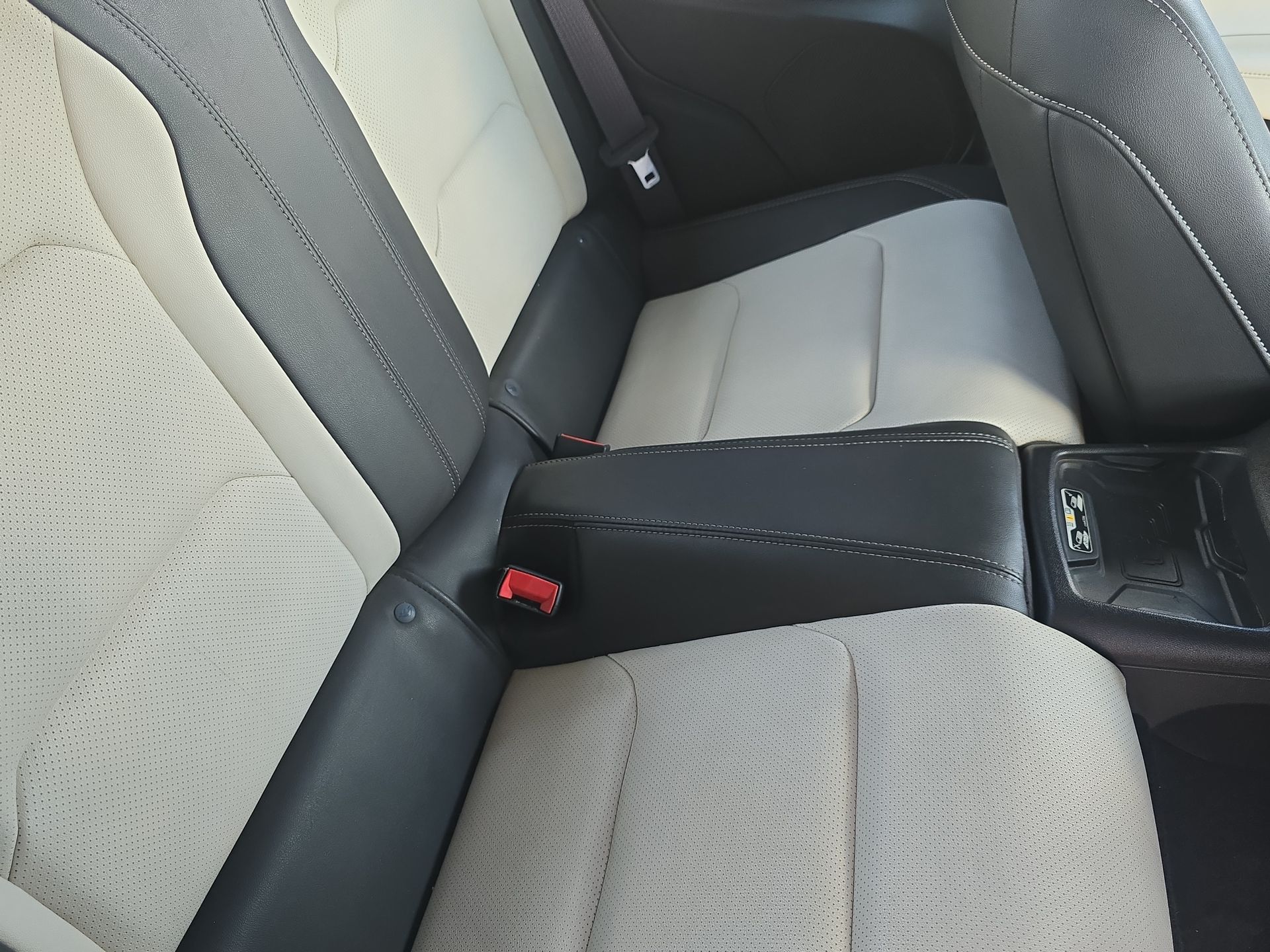 2016 Chevrolet Camaro 2LT photo 60