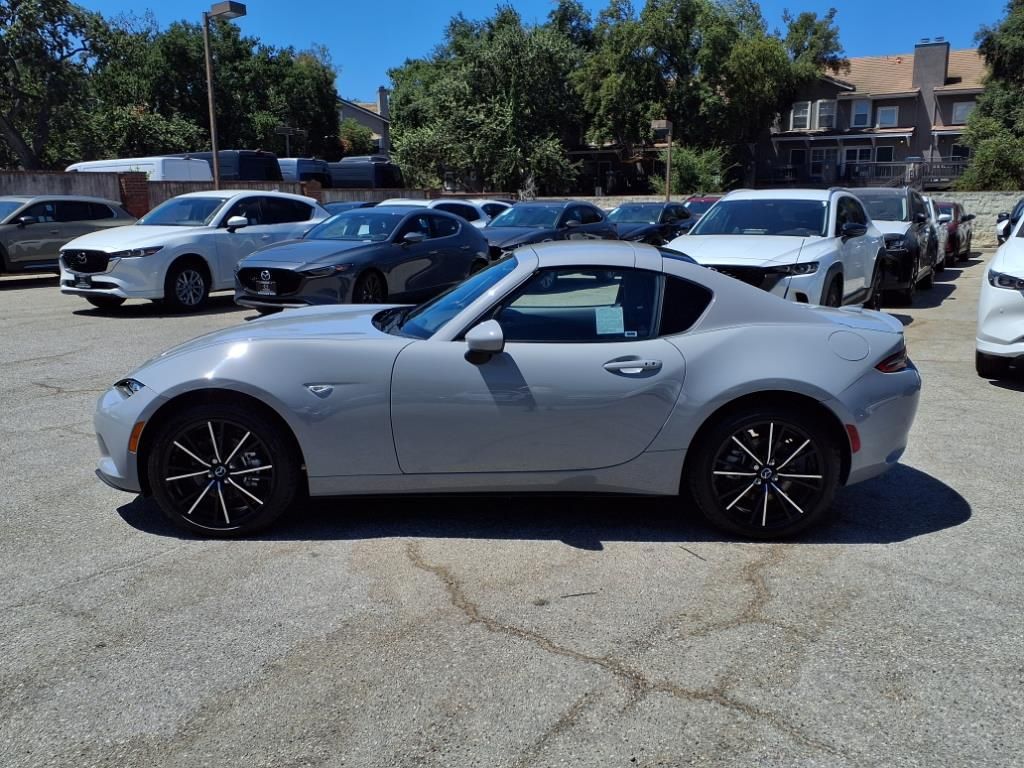 2024 Mazda MX-5 Miata Miata RF Grand Touring photo 3