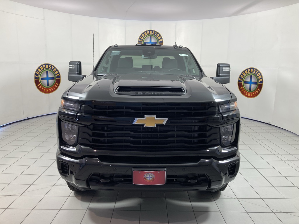 2025 Chevrolet Silverado 2500HD Custom photo 16