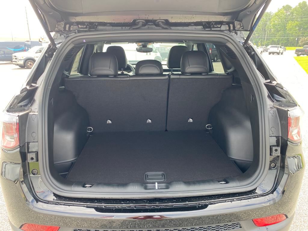 2025 Jeep Compass Latitude photo 22