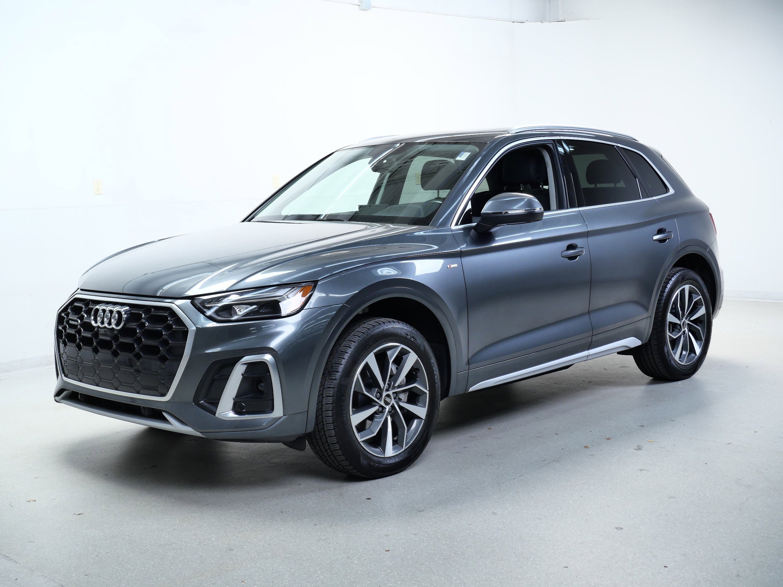 2022 Audi Q5 S line Premium Plus photo 8