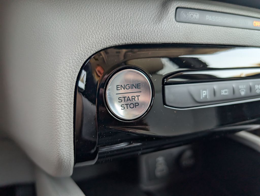 2025 Ford Escape Plug-In Hybrid Base photo 10
