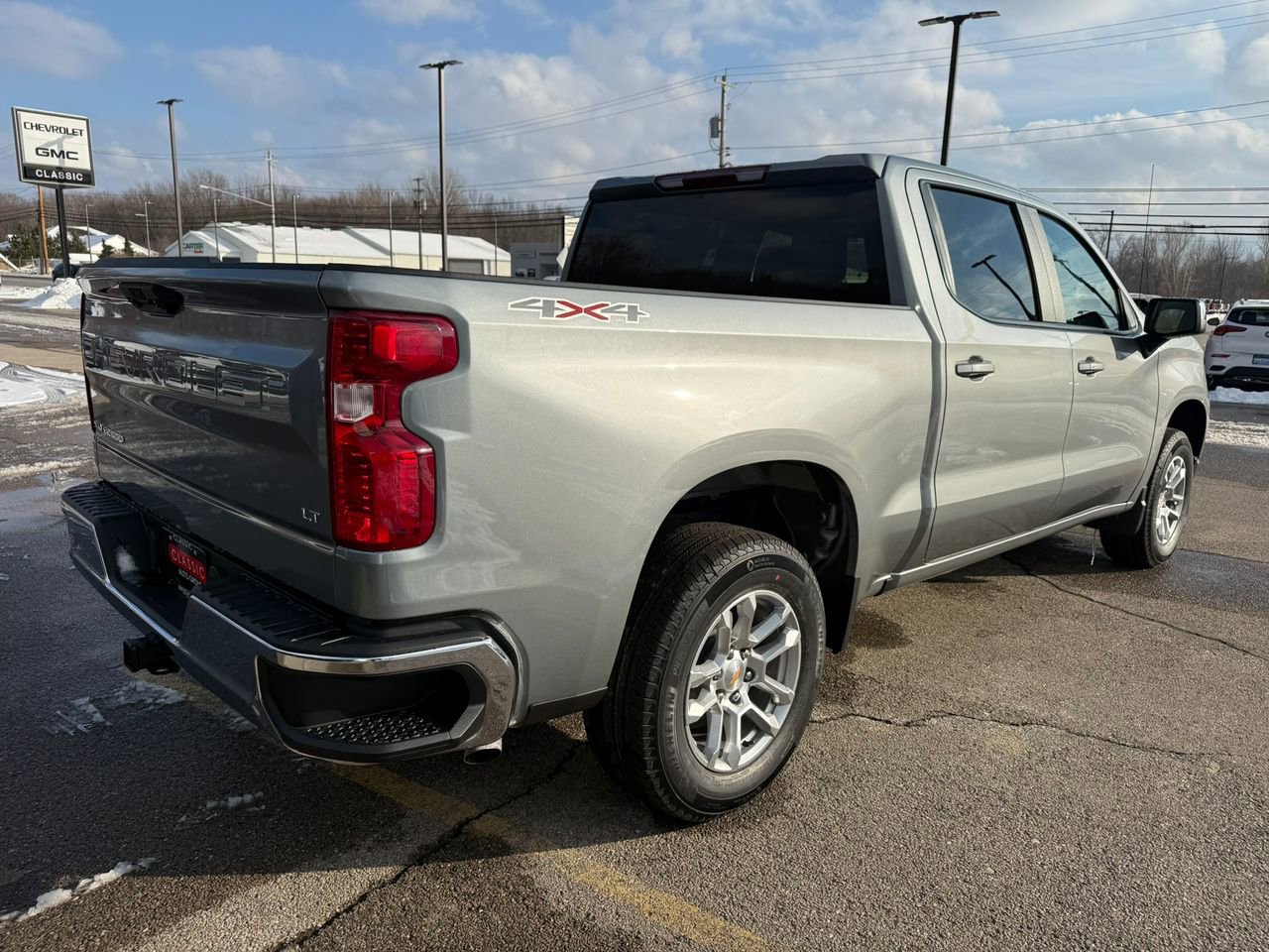 2025 Chevrolet Silverado 1500 LT photo 7