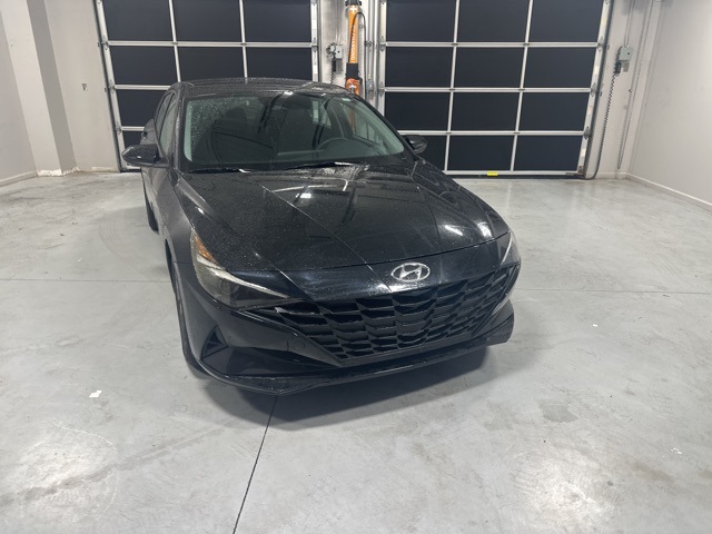 2023 Hyundai Elantra SEL photo 12