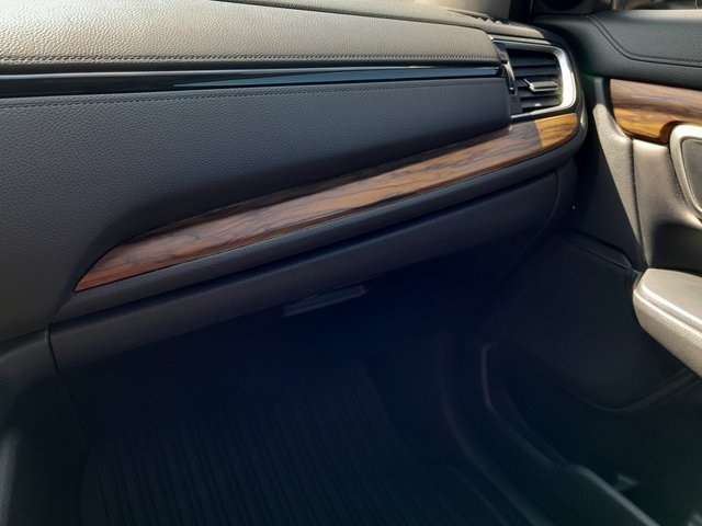 2018 Honda CR-V Touring photo 33