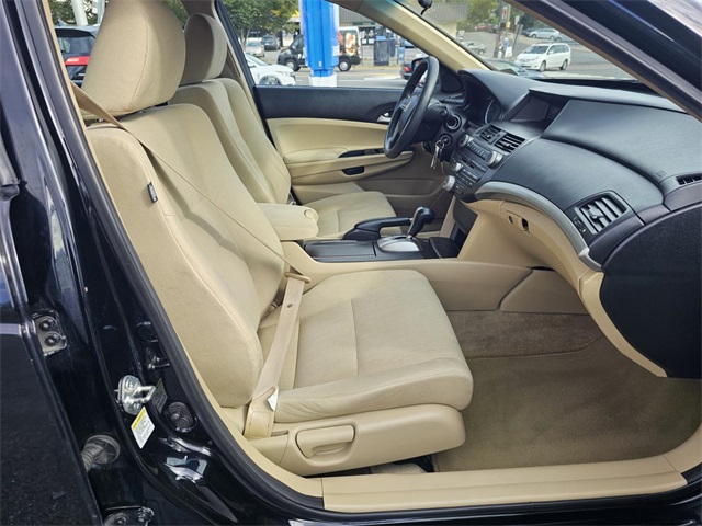 2012 Honda Accord LX photo 9