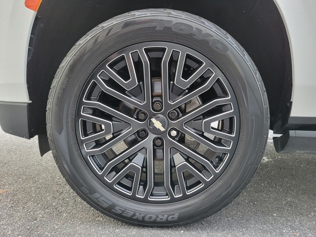 2021 Chevrolet Suburban High Country photo 17