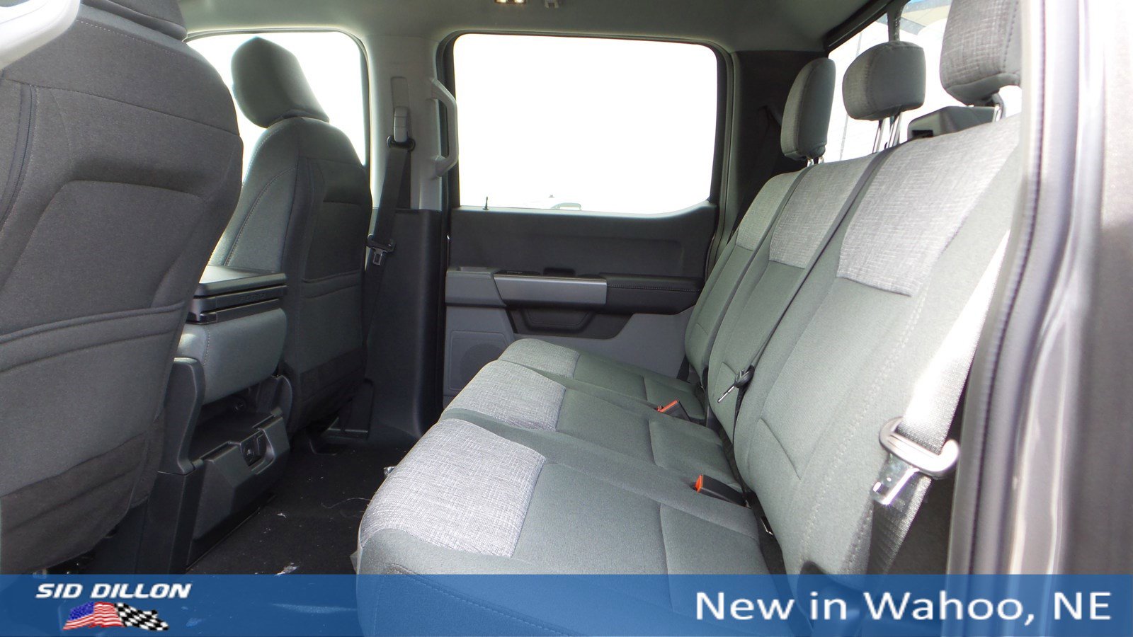 2025 Ford F-250 XLT photo 9