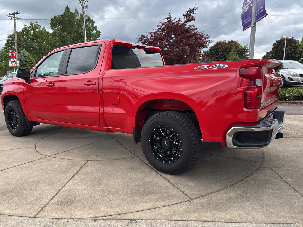 2022 Chevrolet Silverado 1500 LT photo 6