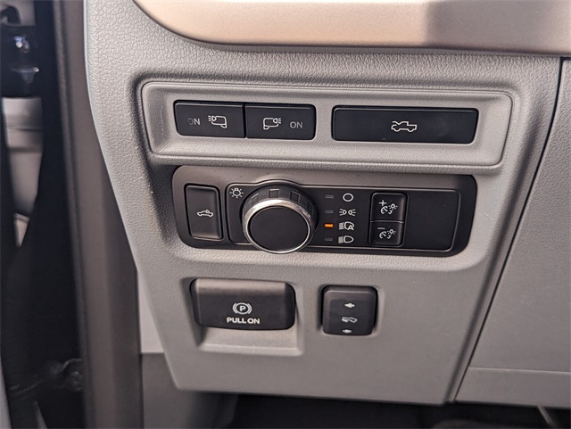 2023 Ford F-150 Lightning XLT photo 27
