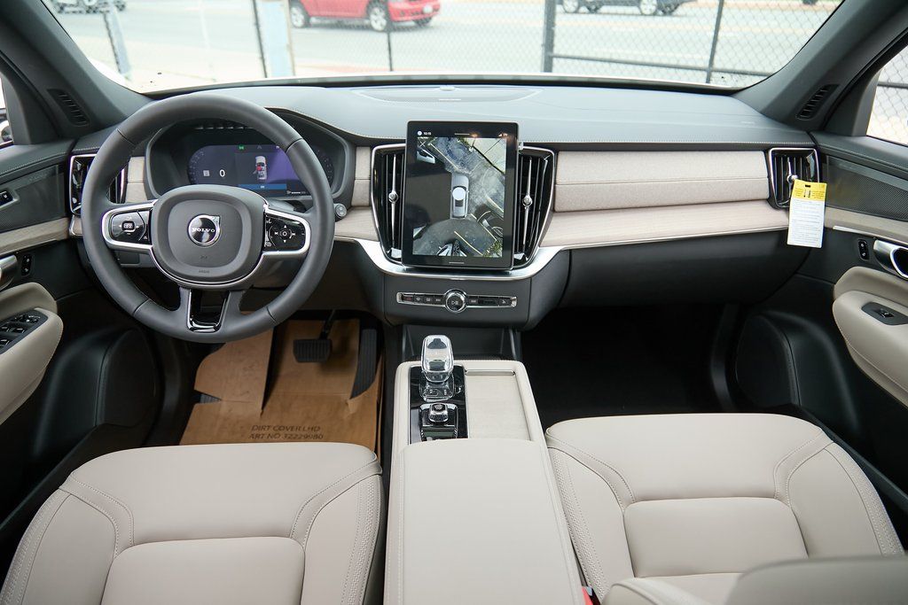 2026 VOLVO XC90 - Image 25