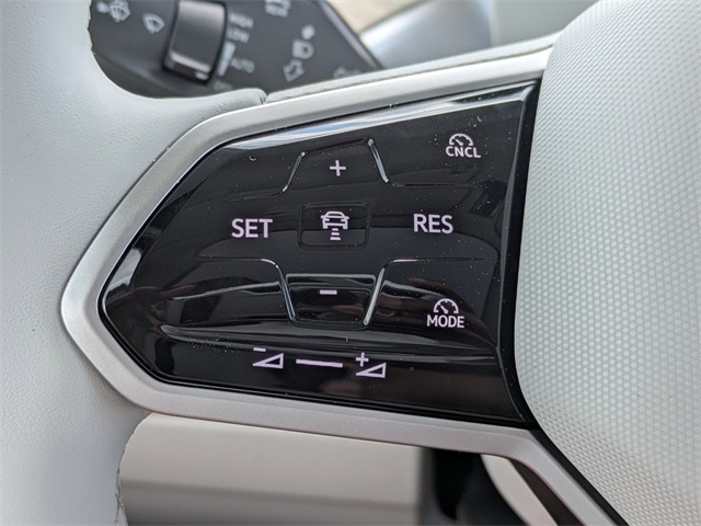 2025 Volkswagen ID. Buzz Pro Plus photo 21