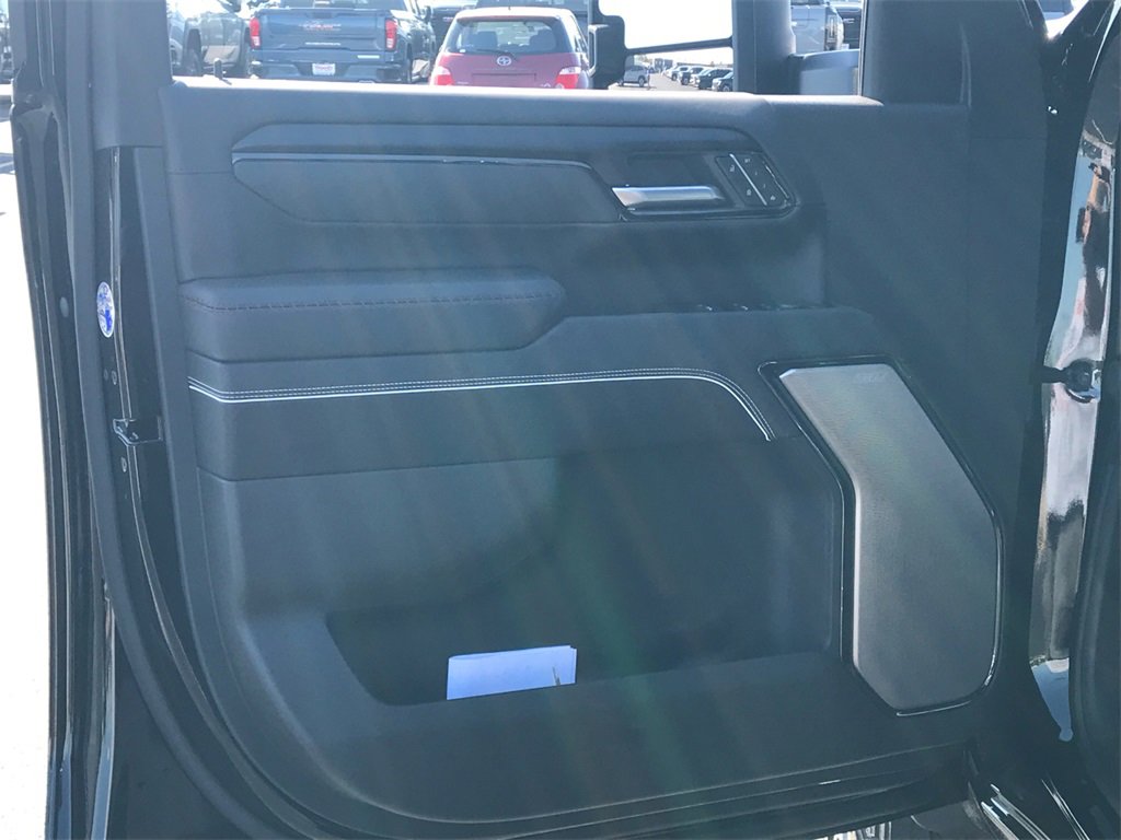 2026 Gmc Sierra 2500 HD AT4X photo 13