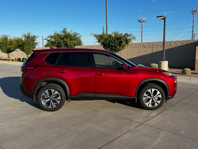 2021 Nissan Rogue SV photo 2