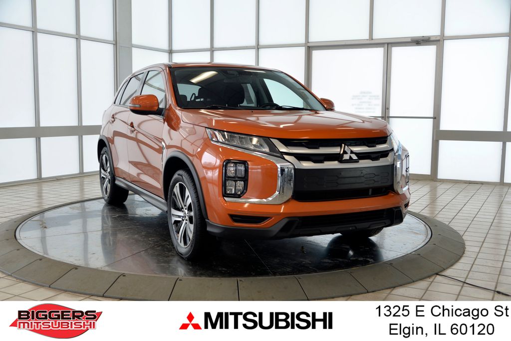 2020 Mitsubishi Outlander Sport SE's photo